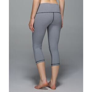 Lululemon Gingham Plaid Wunder Under Crop Navy Blue 4